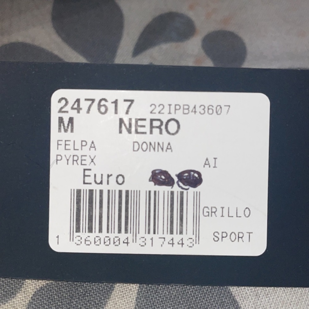 Pyrex Sweater - Picture 3 of 3